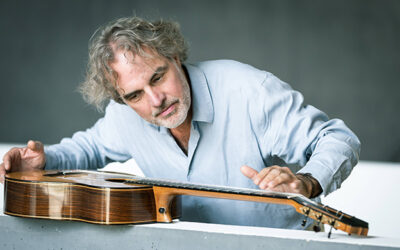 „Innenwege“ –  magische Klangreisen mit Falk Zenker (Gitarre & Live Looping)